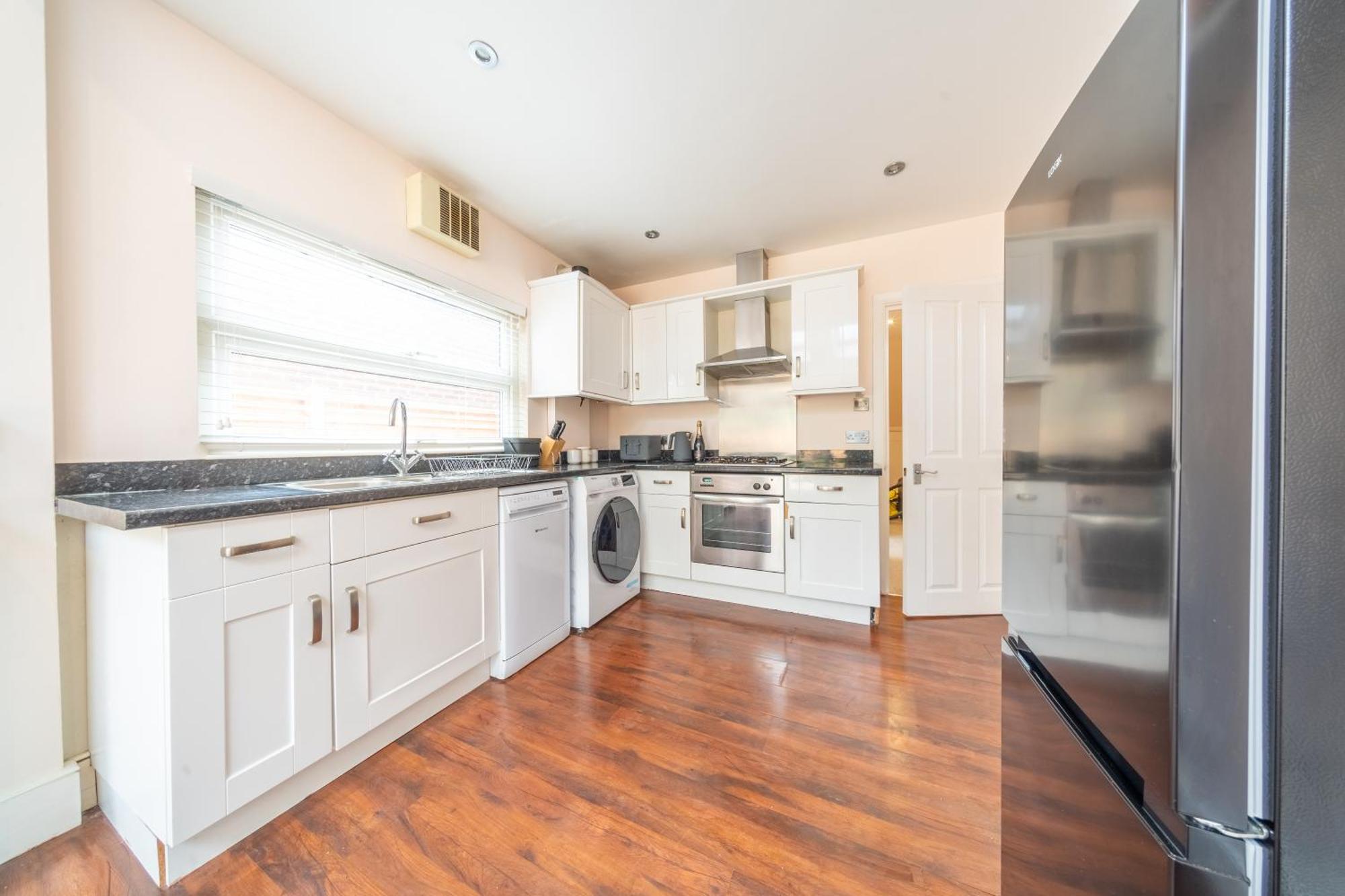 Beautiful 2 Bedroom With Private Garden In Wimbledon - Minutes From Central Londra Exterior foto