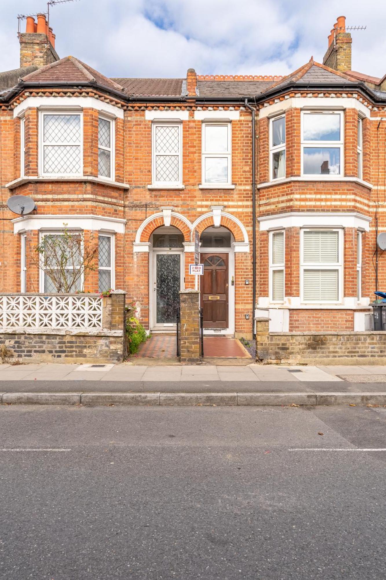 Beautiful 2 Bedroom With Private Garden In Wimbledon - Minutes From Central Londra Exterior foto